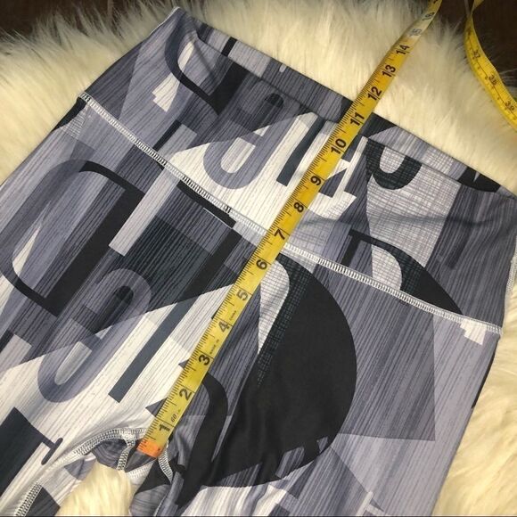 Fabletics Demi print high waisted leggings sz smal - Picture 8 of 9